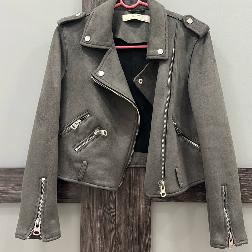 Chic Faux Leather Jacket